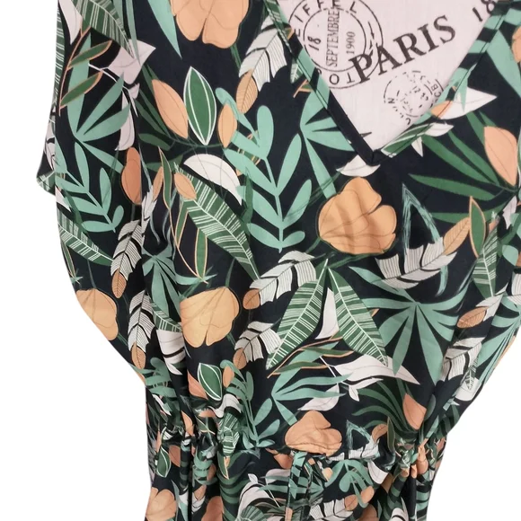 Green Dolman Sleeve Wrap Sundress for Resort Wear - Picture 2 of 4